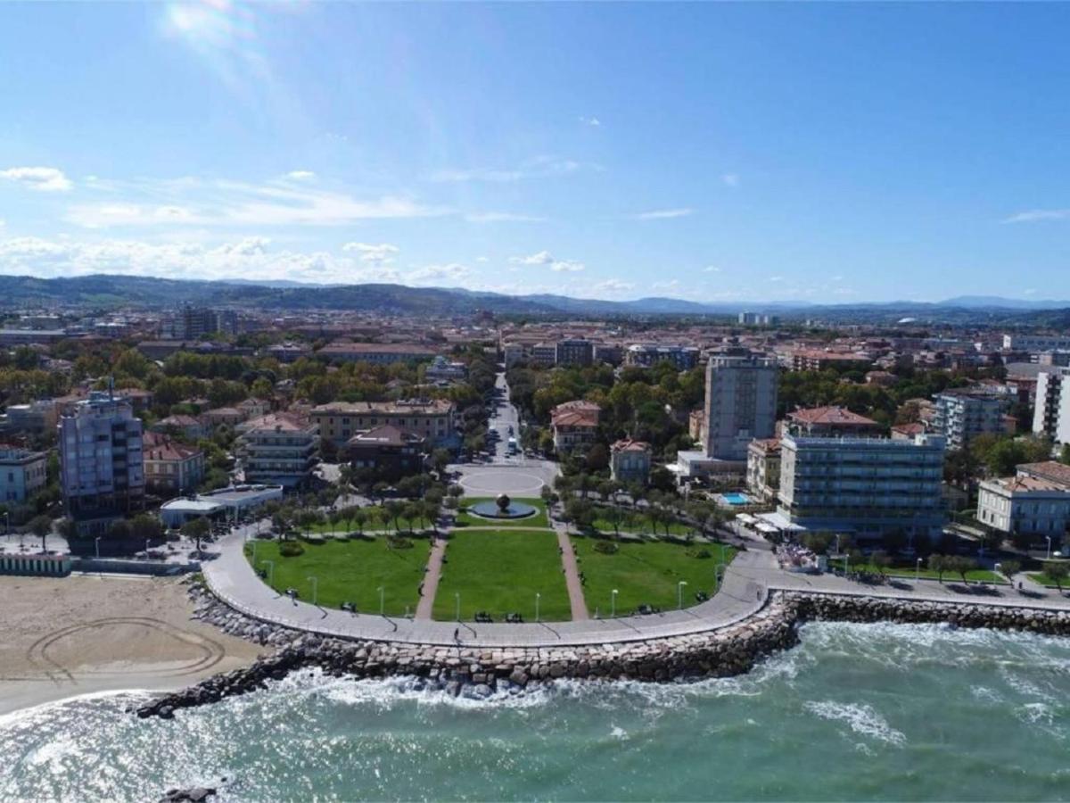 Casa Del Teatro Appartamento Con Splendida Terrazza Di Fronte Al Teatro Rossini Pesaro Eksteriør bilde